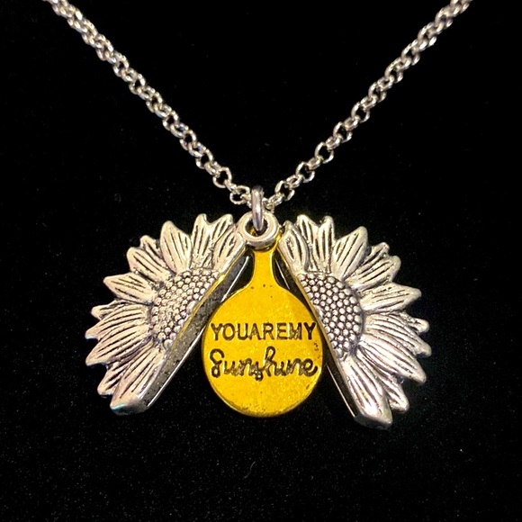 You Are My Sunshine Necklace Sunflower - Picture 1 of 10